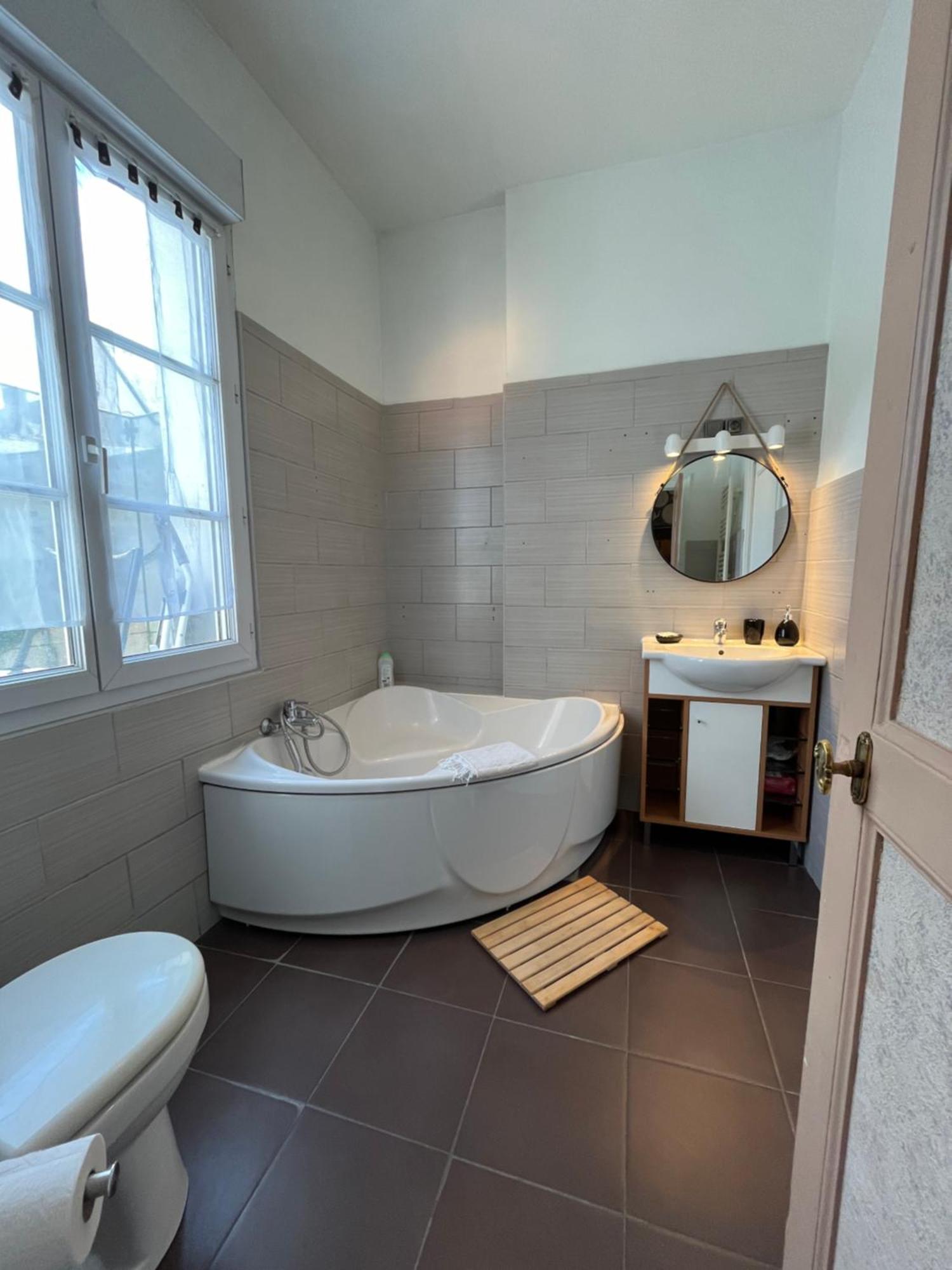 Cote Chateau - Grand Appartement Au Coeur De Blois Buitenkant foto