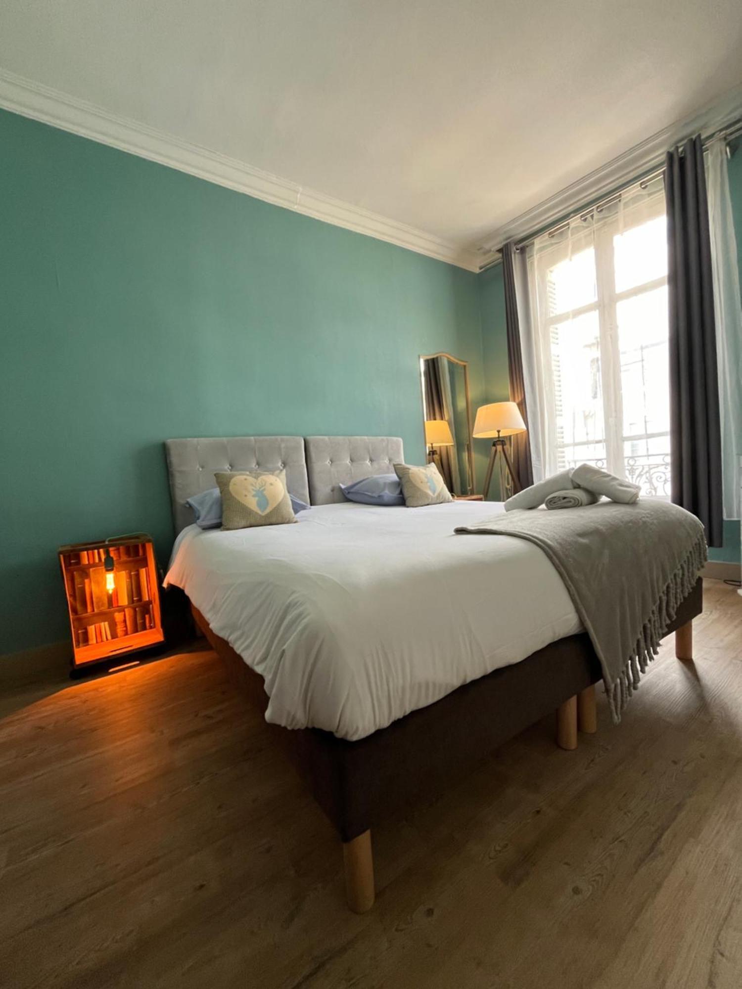 Cote Chateau - Grand Appartement Au Coeur De Blois Buitenkant foto